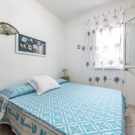 Holiday home Immerso Nel Domus De Maria